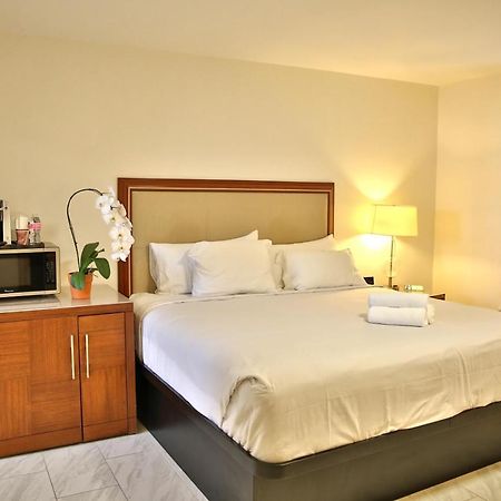 Travelodge By Wyndham Crescent City Esterno foto