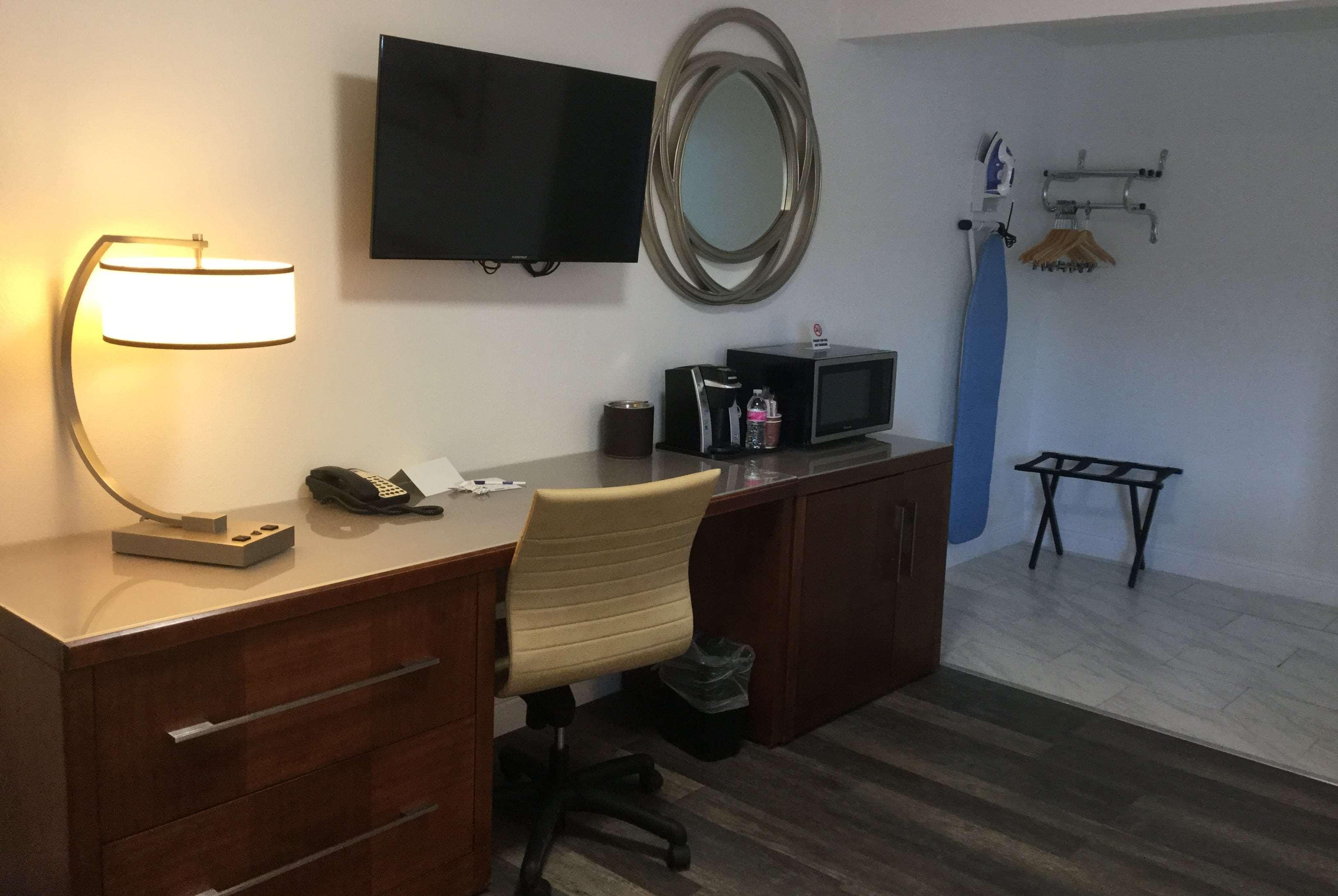 Travelodge By Wyndham Crescent City Esterno foto