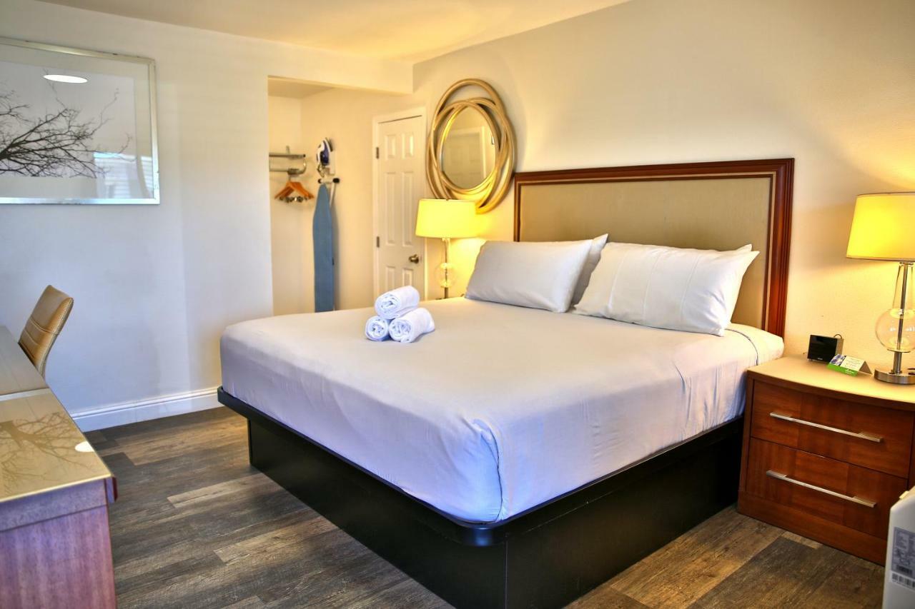 Travelodge By Wyndham Crescent City Esterno foto