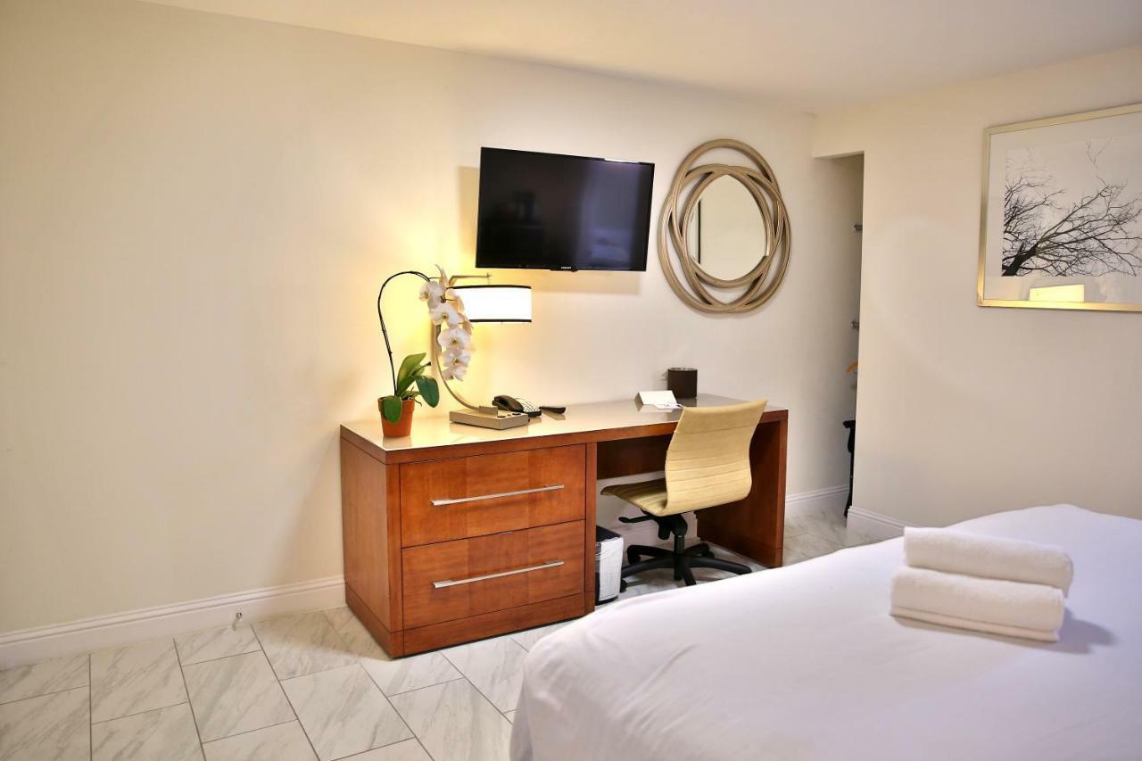 Travelodge By Wyndham Crescent City Esterno foto