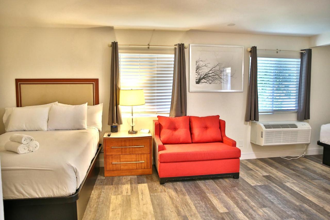 Travelodge By Wyndham Crescent City Esterno foto